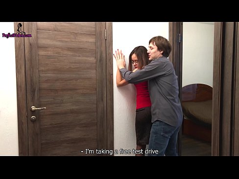 ❤️ Sexy Realtor E fa'a'ono'o I lana Pusi ma Fuga A'o Fa'atauina Lona Fale - Krempai ️❌ Pono ❤